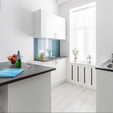 Wspolna 54 - Blue - Good Apartments Варшава Экстерьер фото