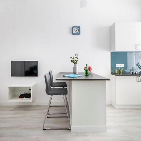Wspolna 54 - Blue - Good Apartments Варшава Экстерьер фото